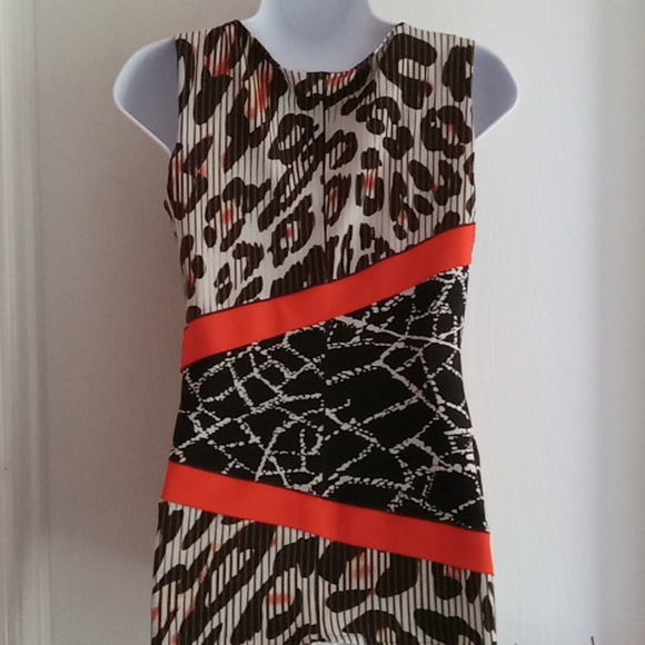 Eva Varro | Geometrical  Print Pattern  Tank Top - Picture 3 of 7